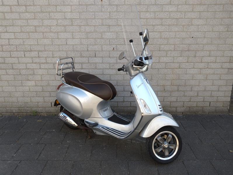 Vespa Primavera 70 edition