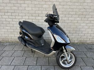 Piaggio Fly