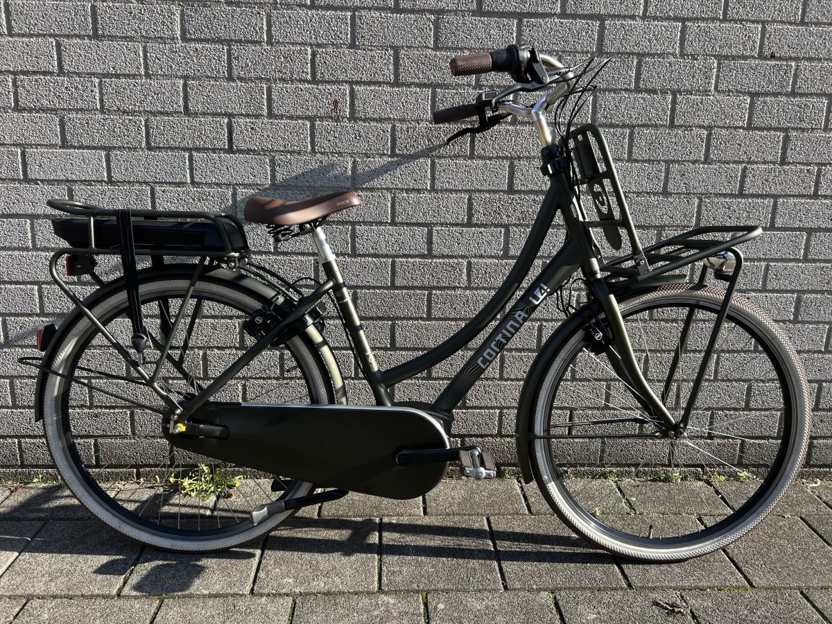 Foto van Cortina E-U4 Transportfiets via Piet van Iersel Tweewielers